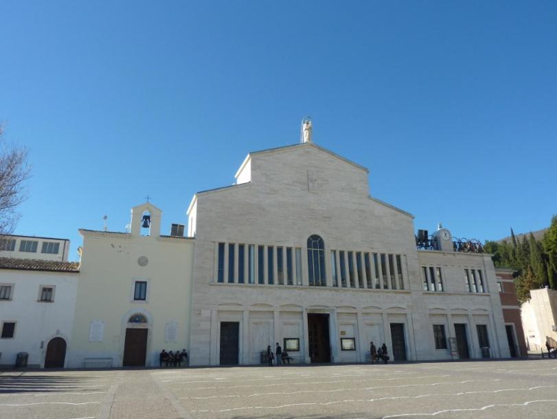 Bed and Breakfast Relais Del Corso Manfredonia Exterior foto